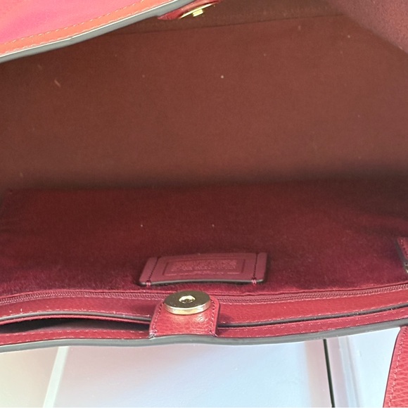 NWT Coach BrightViolet Tote Bag with Embossed Horse and Carriage - Picture 5 of 5